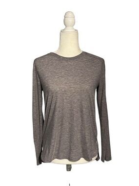 Under Armour gray long sleeve top with triangle cut out back - M